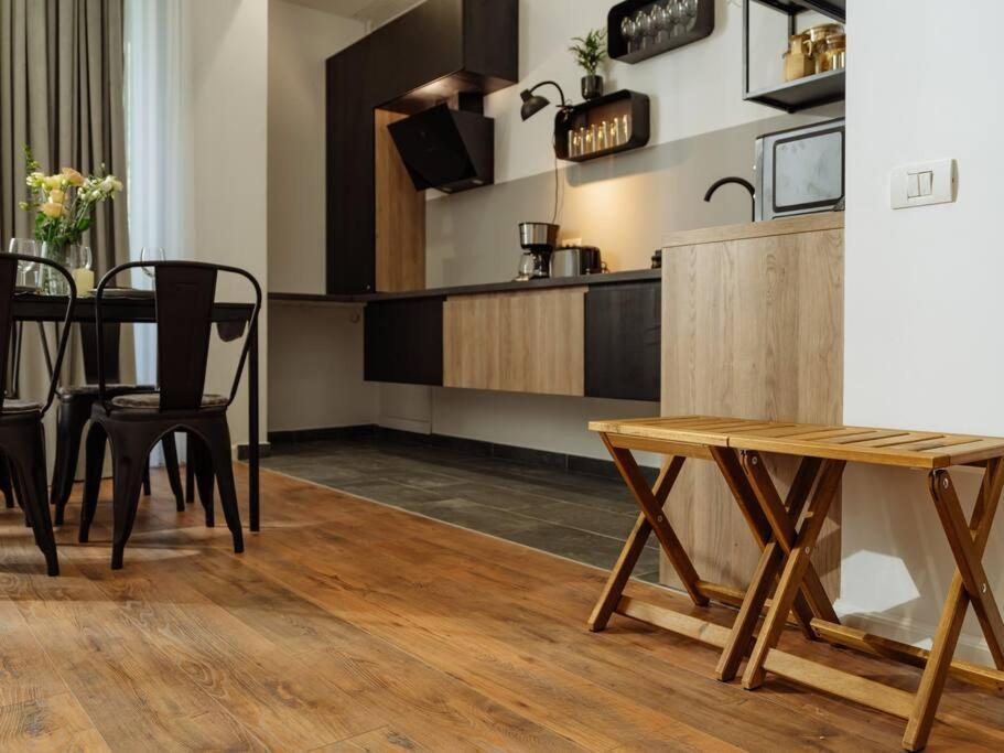 Apartment 8 - New Building & Parking *