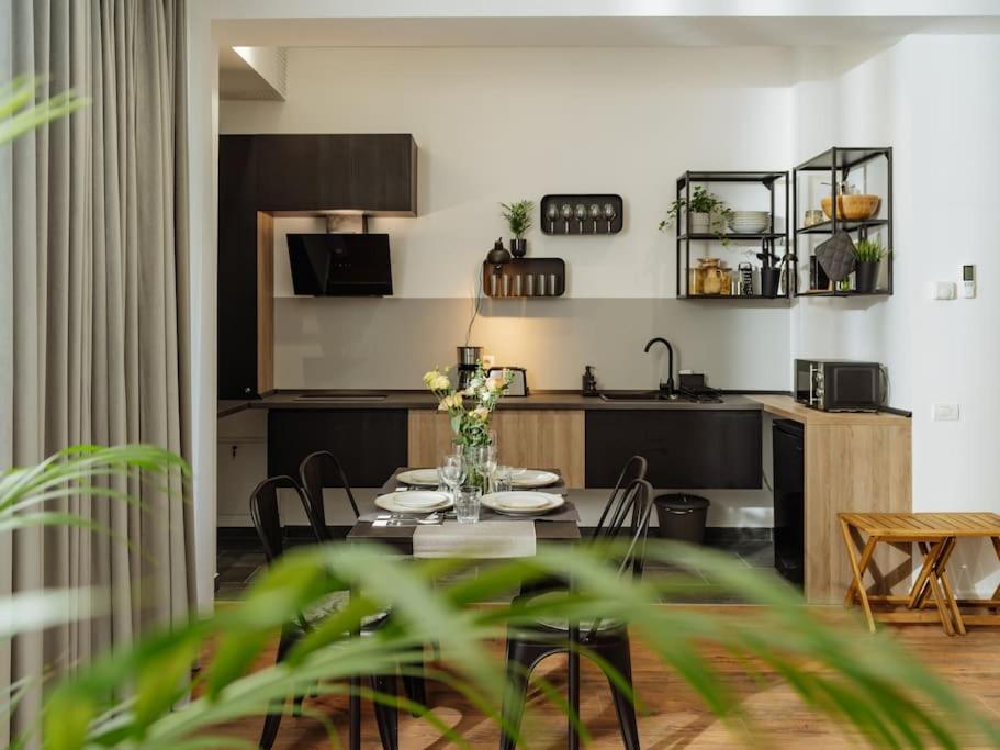 8 - New Building & Parking Apartment Bukarest